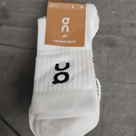 ON LOGO SOCK HIGH 3-PACK – WHITE, UK 9-10 (EU 43-45)