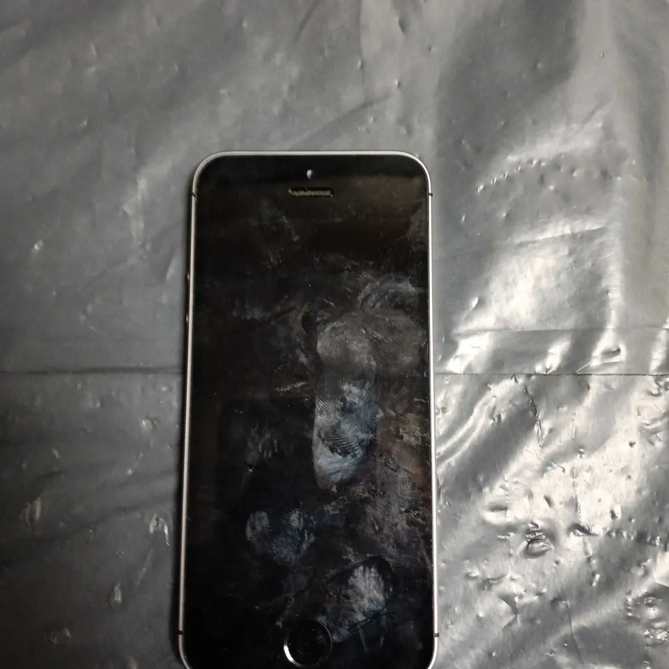 APPLE IPHONE SE A1723