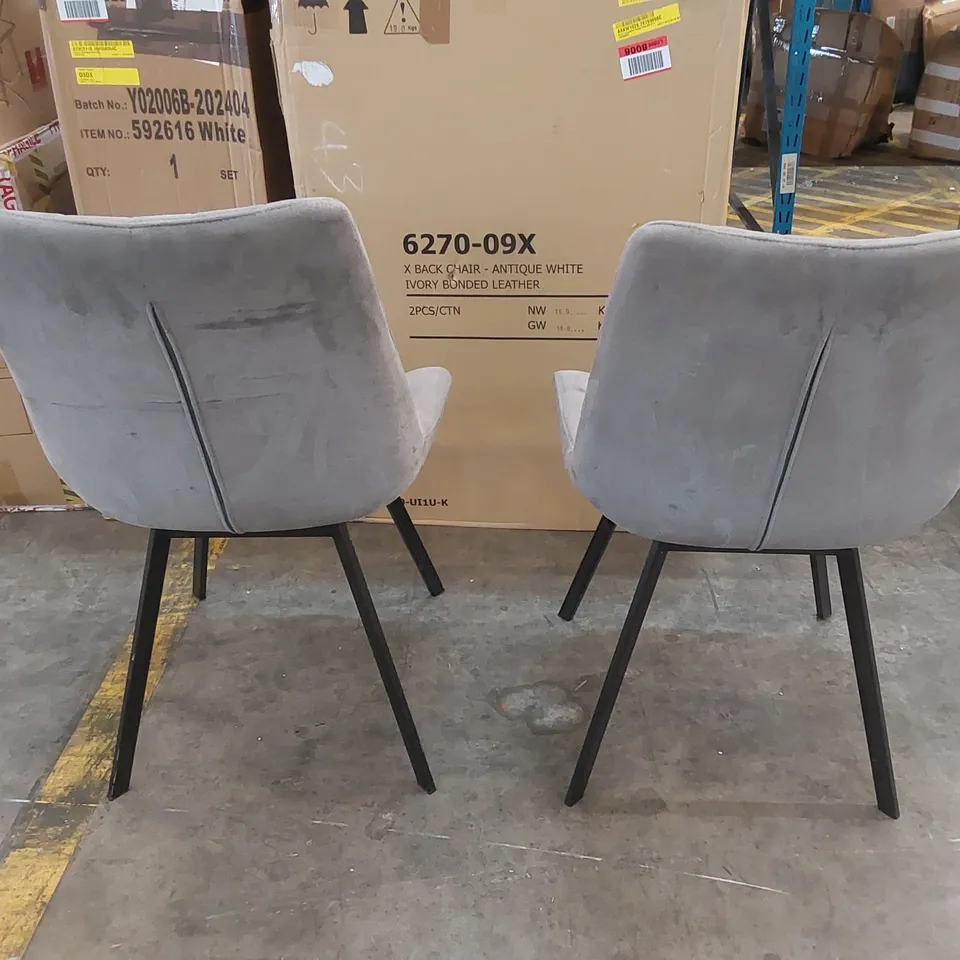 SET OF 2 DESIGNER GREY VELVET UPHOLSTERED DINING CHAIRS 