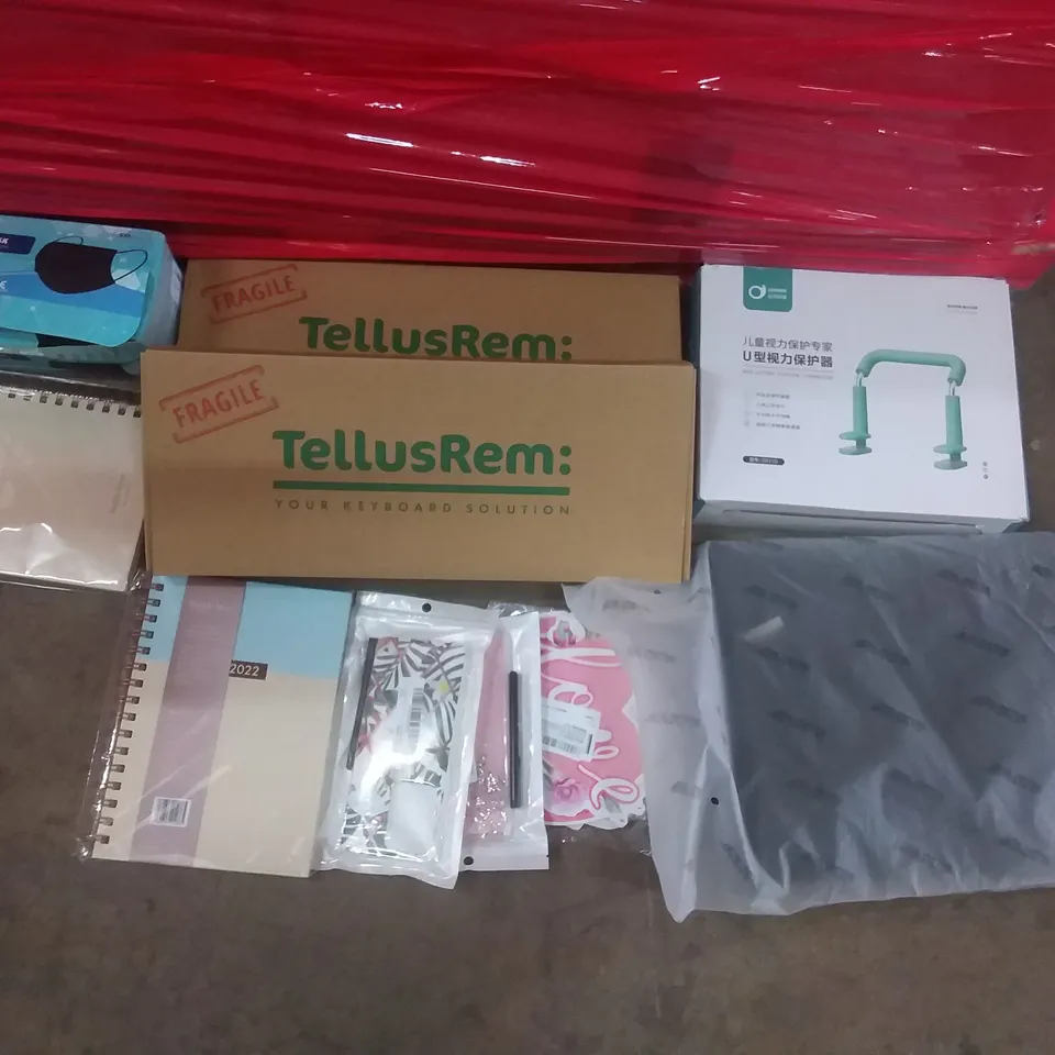 PALLET OF ASSORTED ITEMS INCLUDING TELLUSREM KEYBOARD, MATILDA MYRES PLANNER, MERRIMEN FACE MASKS, MOSISO SHOULDER BAG, SAMSUNG GALAXY S21 CASE, CASE FOR SAMSUNG T7   