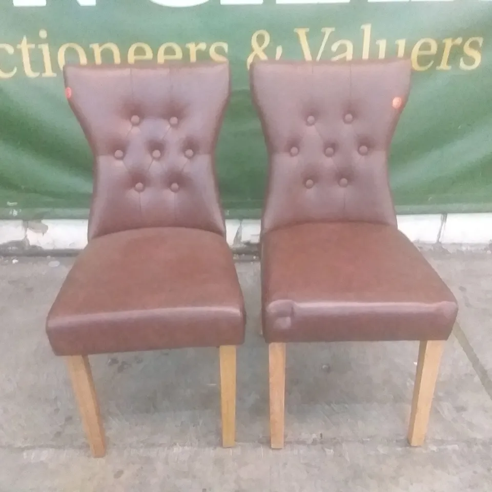 SET OF 2 BEWLEY CLUB BROWN LEATHER BUTTON BACK DINING CHAIR (OAK LEG)