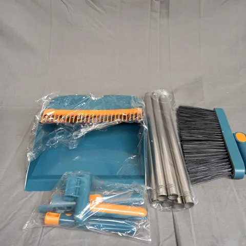 LONG DUSTPAN AND BRUSH
