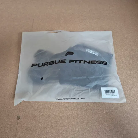 BAGGED PURSUE FITNESS MOVE SEAMLESS SPORTS BRA IN BLACK - XS