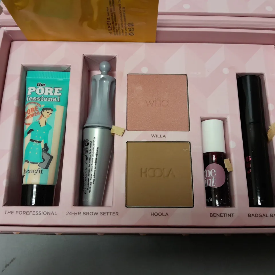 BOXED BENEFIT MOST WONDERFUL MINIS FULL FACE GIFT SET  RRP £32.5