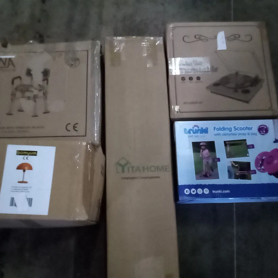 PALLET OF ASSORTED ITEMS INCLUDING COMFORT CHAIR WITH HANDLES, TABLE LAMP, CAMPING BED, FOLDING SCOOTER, AUDIO TURNTABLE