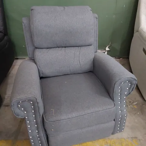 DESIGNER PUSHBACK RECLINING EASY CHAIR LIGHT GREY FABRIC WITH STUDDED DETAIL
