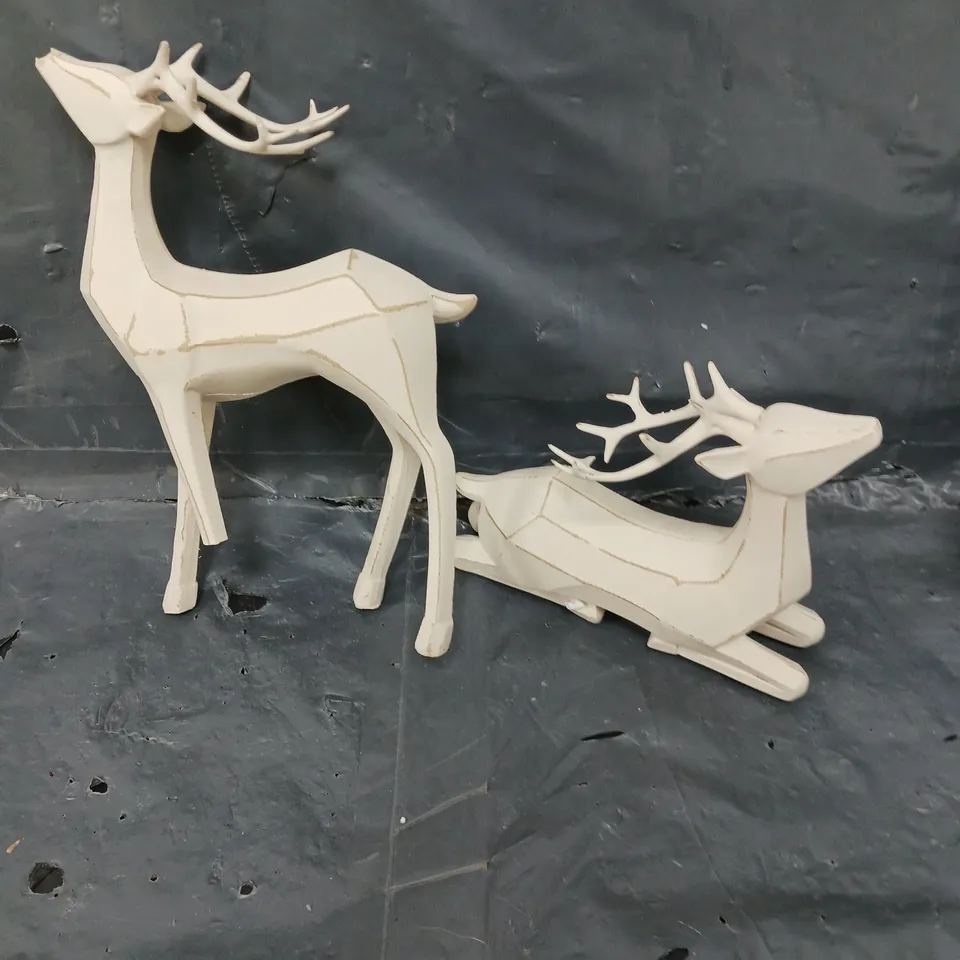 SET OF 2 STAG CHRISTMAS DECORATIONS