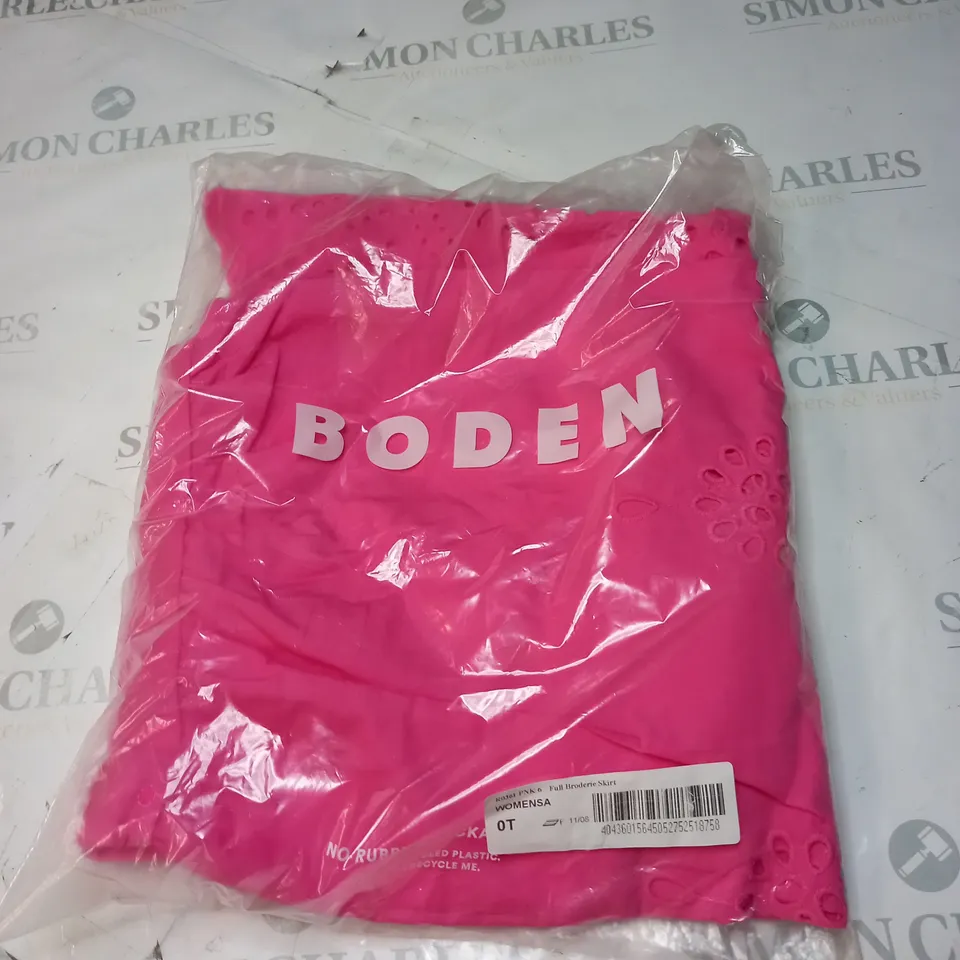 BODEN FULL BRODERIE SKIRT SIZE 6