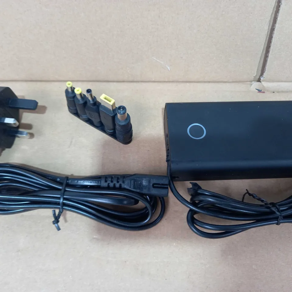 BLACKWEB 90W UNIVERSAL LAPTOP CHARGER