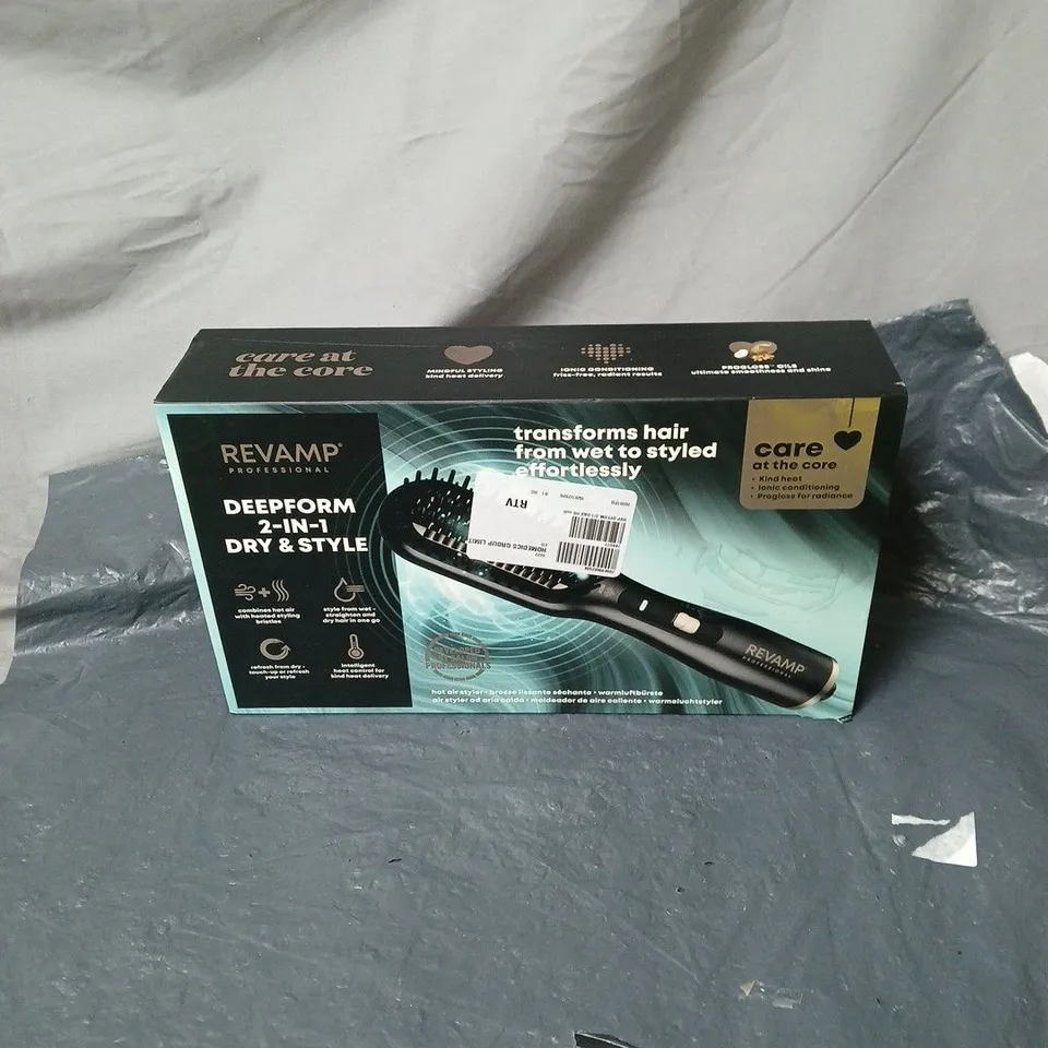REVAMP DEEPFORM 2 IN 1 DRY STYLE HOT AIR STYLER BOXED