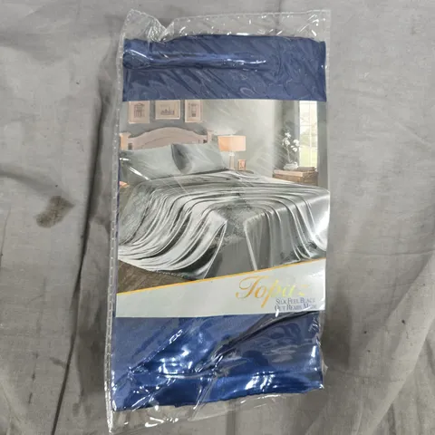 APPROXIMATELY 70 ASSORTED NAVY PILLOW CASE PAIRS - COLLECTION ONLY