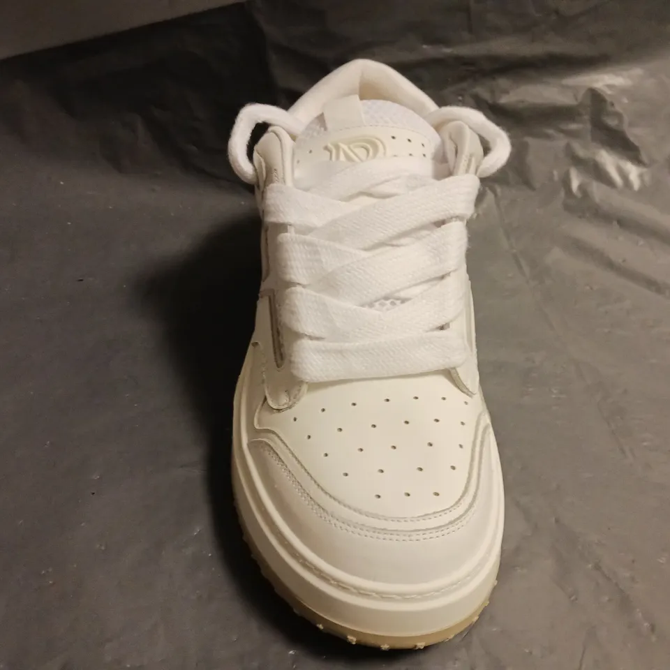 BOXED PAIR OF REPRESENT TRAINERS IN WHITE UK SIZE 7