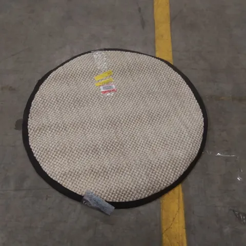 QUALITY TORBIN JUTE MARBLE/BLACK AREA RUG - 3' D