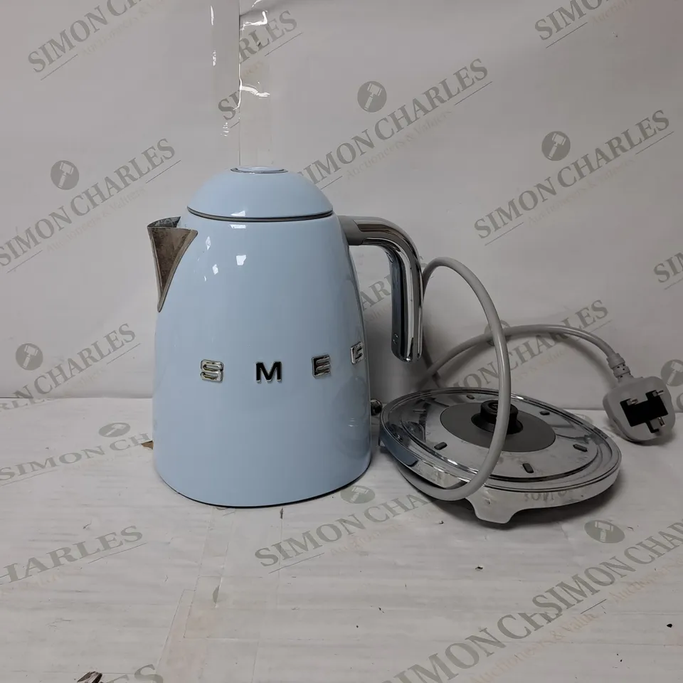 SMEG KLF03PB KETTLE IN PASTEL BLUE RRP £149.99