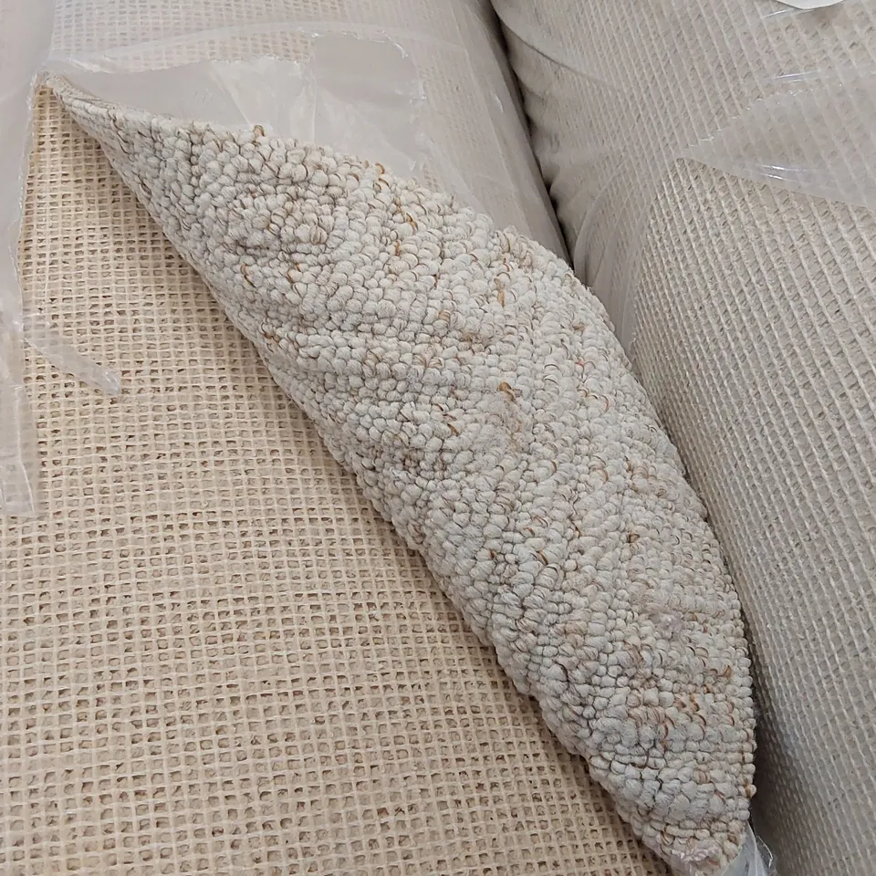 ROLL OF QUALITY STORMONT TWIST TF 2760/0940 CARPET - APPROXIMATELY 10M L X 4M W