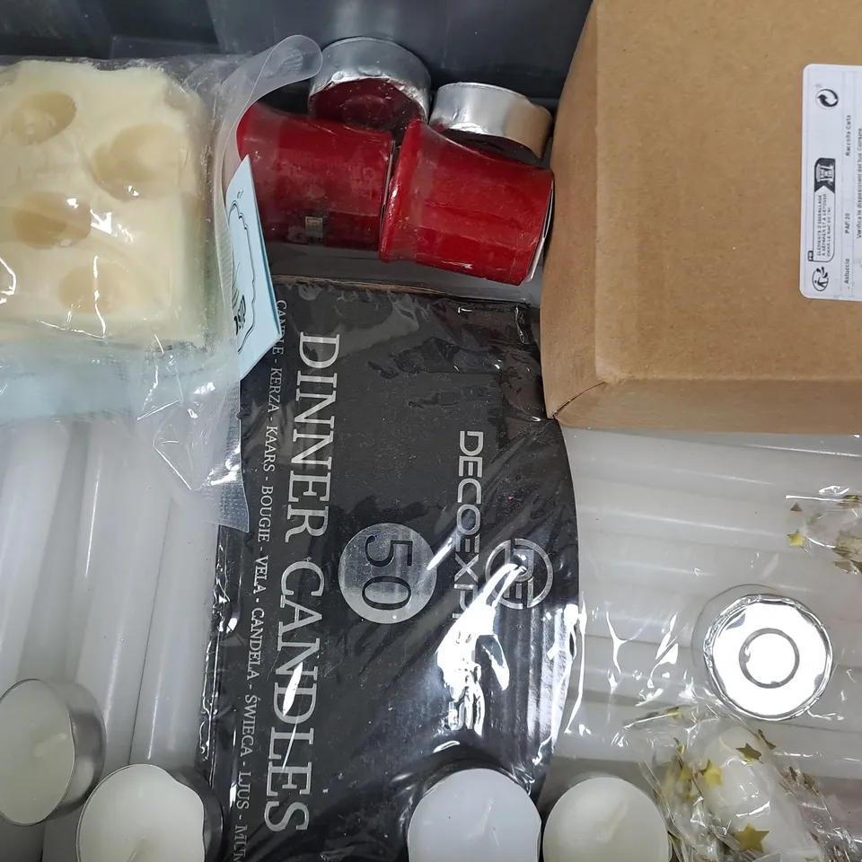 APPROXIMATELY 10 ASSORTED HOUSEHOLD ITEMS TO INCLUDE TEA LIGHTS, RIBBED DINNER CANDLE, ETC