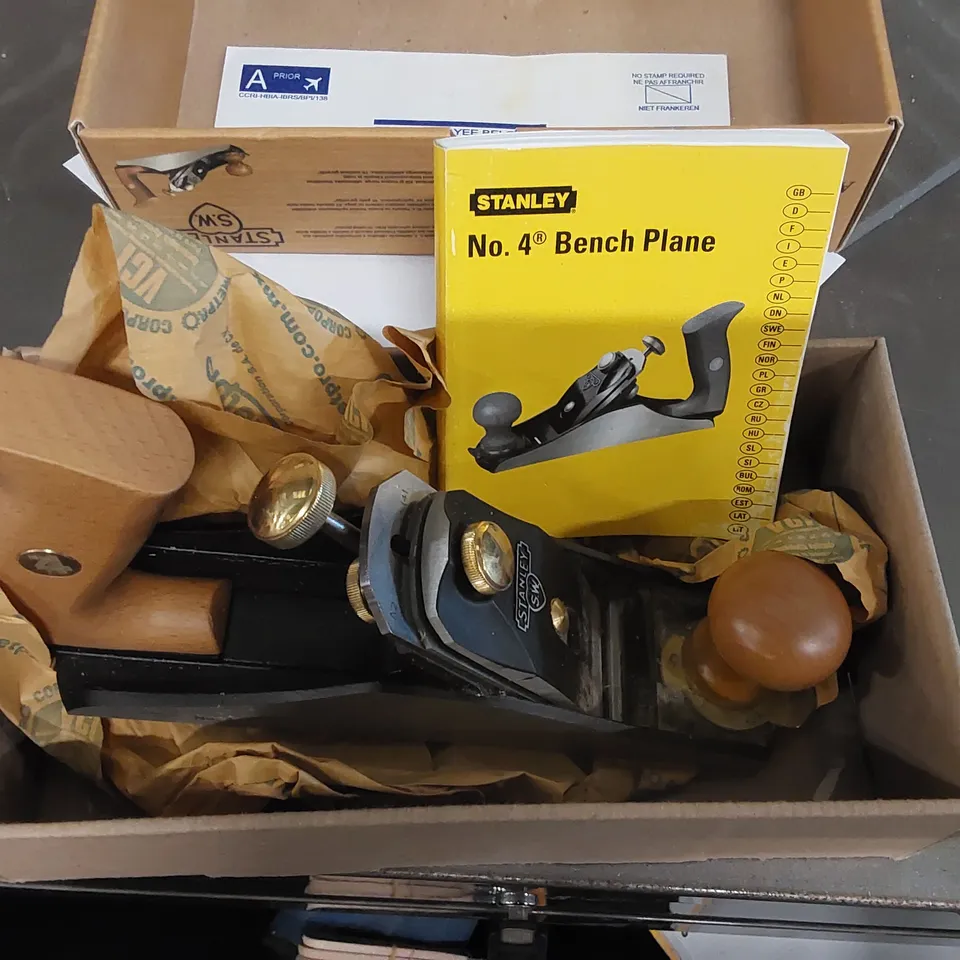 BOXED STANLEY NO4 BENCH PLANE