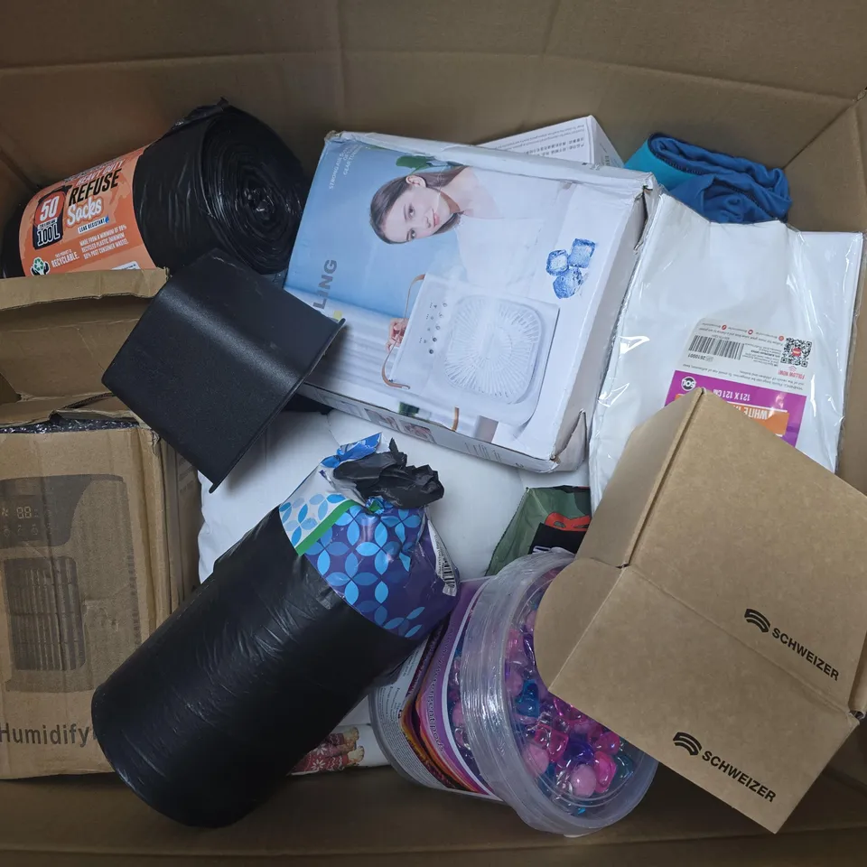 APPROXIMATELY 20 ASSORTED HOUSEHOLD PRODUCTS TO INCLUDE REFUSE SACKS, MINI COOLING FAN, HUMIDIFYING FAN, ETC - COLLECTION ONLY