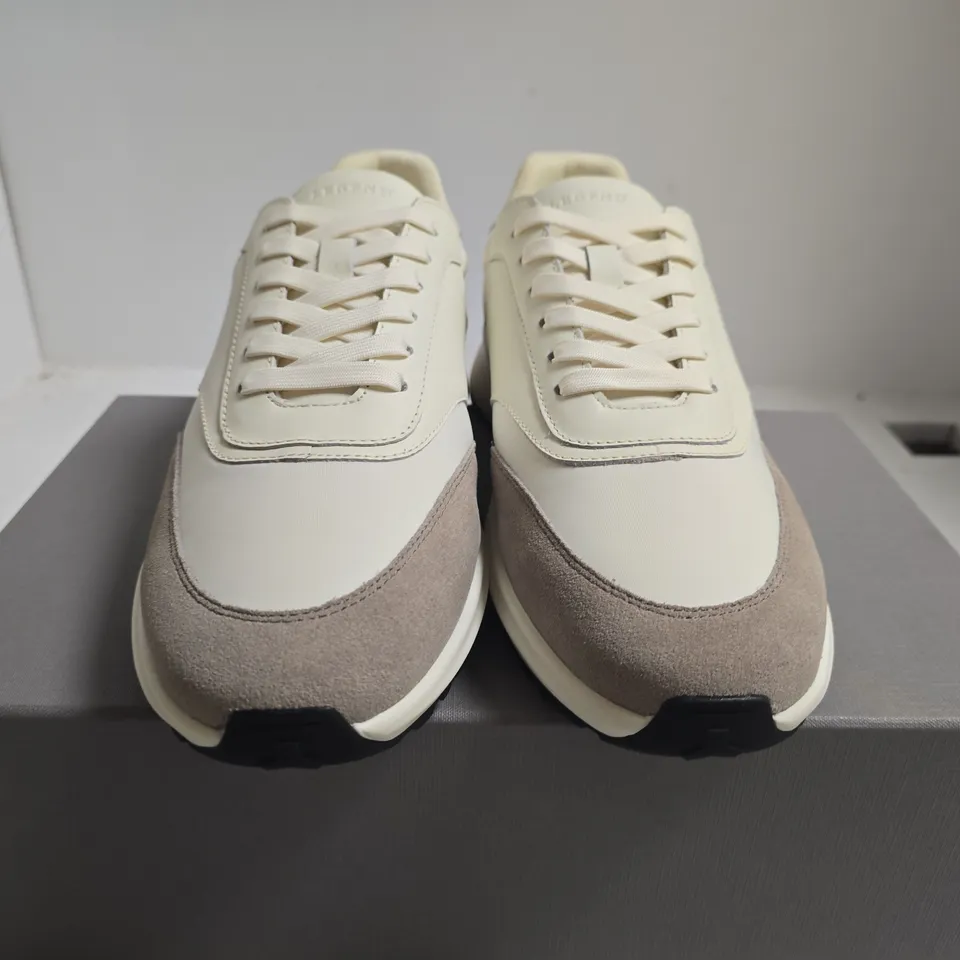 BOXED PAIR OF LEGEND BEIGE & WHITE FORMA RUNNER SNEAKERS – UK 9