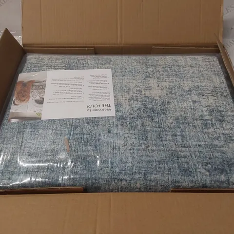BOXED MINDEN MACHINE WOMEN/POWER LOOMED BLUE RUG - 6 x 9'