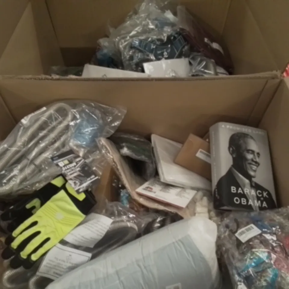 PALLET OF ASSORTED HOUSEHOLD ITEMS TO INCLUDE MECHANICAL GLOVES, VARIOUS BOOKS AND SHOES HOSE