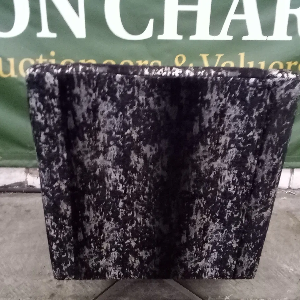 QUALITY DESIGNER COSTELLO DISPLAY PATTERN ACCENT SWIVEL CHAIR CHARCOAL/CHROME STAR BASE
