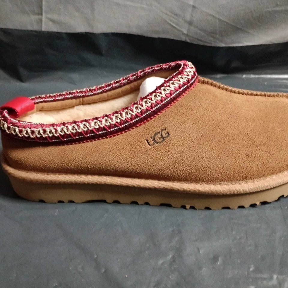 UGG WOMEN'S SUEDE SLIPPER BOOTS - UK SIZE 8