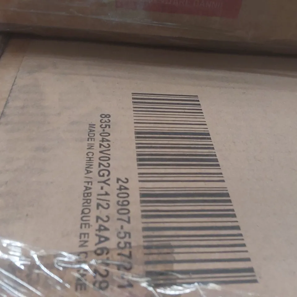 PALLET CONTAINING A VERY LARGE QUANTITY OF ASSORTED DESIGNER FURNITURE PARTS INCLUDING: TABLE PARTS, WARDROBE PARTS ECT