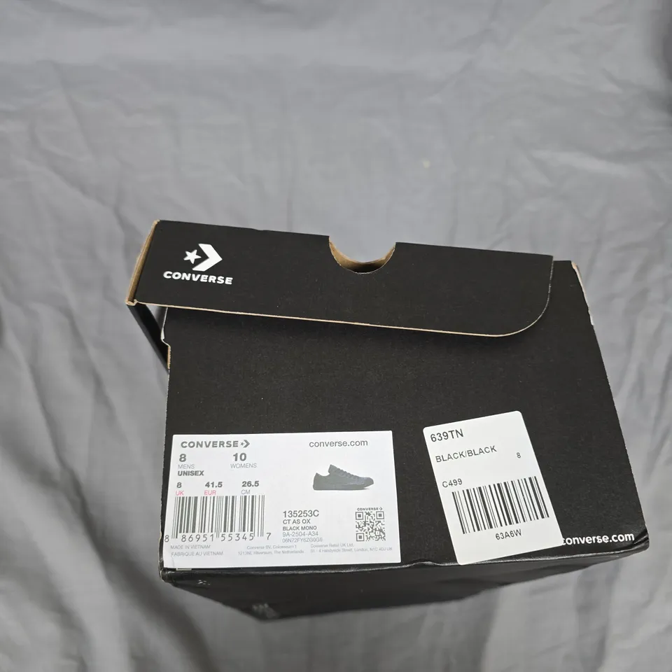 CONVERSE BLACK LOW-TOP SNEAKERS – UK 8 (MEN)