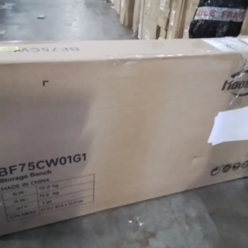 BOXED TATTON BLANKET CHEST