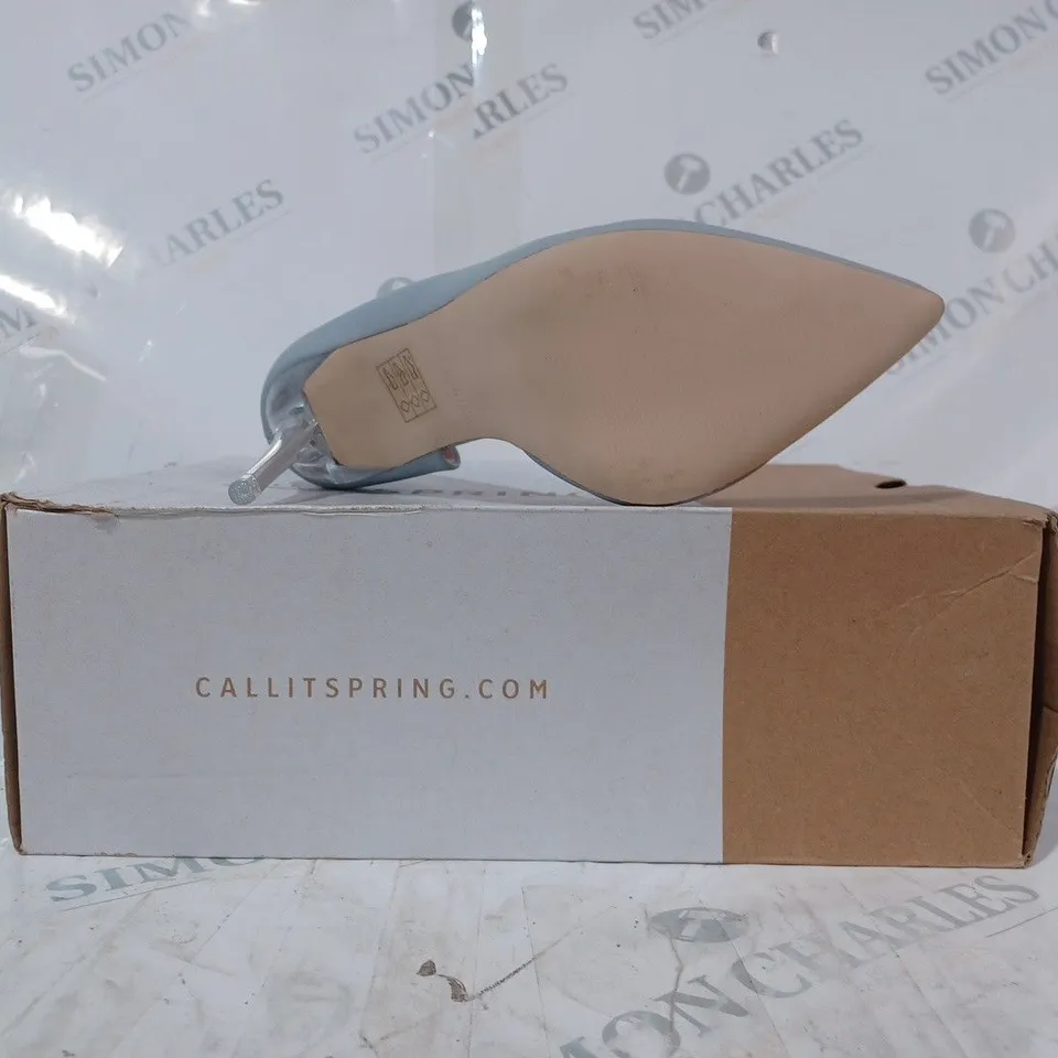 BOXED PAIR OF CALL IT SPRING THAOVEN HEELS IN BLUE SIZE 5