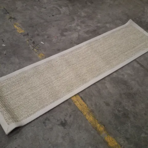 QUALITY DESIGNER AREA RUG APPROXIMATELY 60×230CM