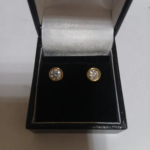 STEEL BY DIAMONIQUE SARA DAVIES NECKLACE & STUDS BAUBLE SET 