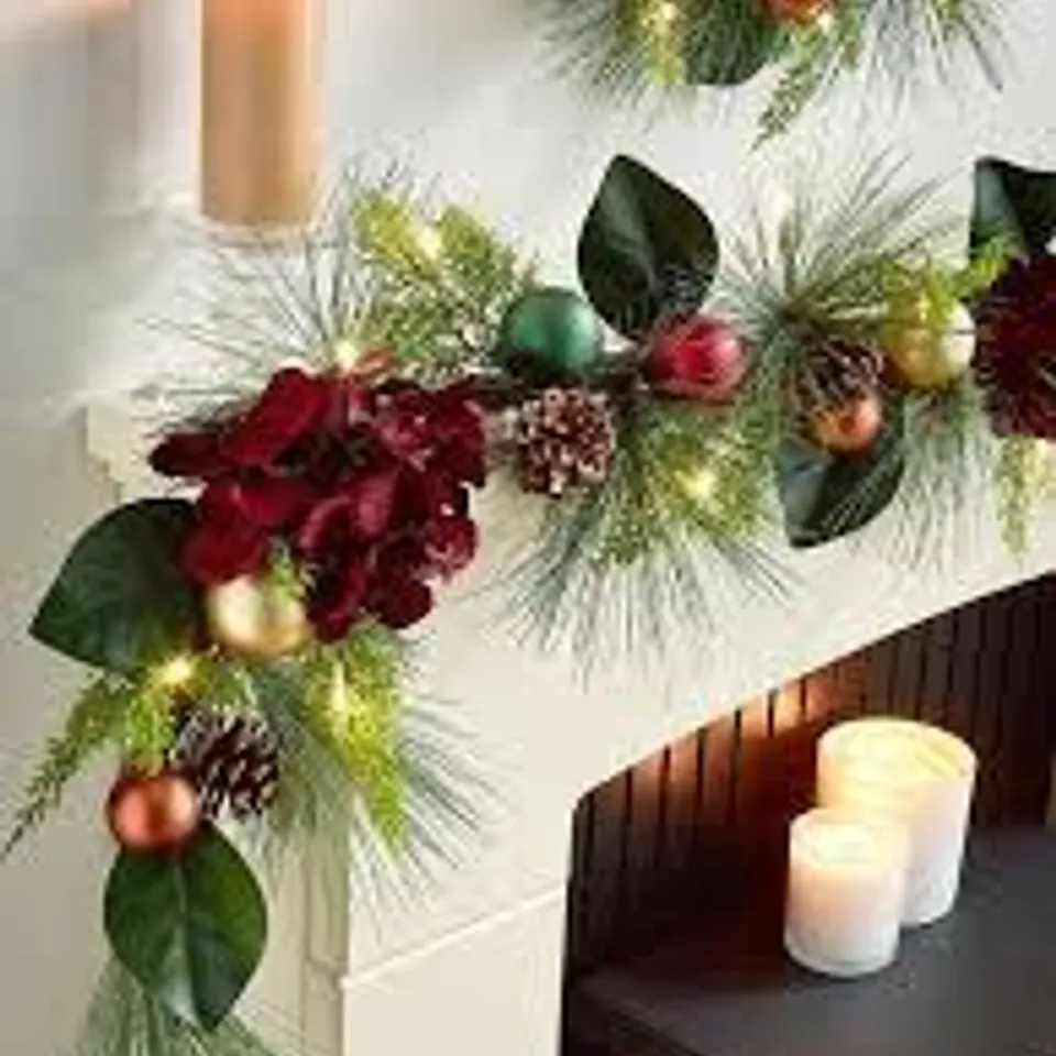 RED HYDRANGEA PRE-LIT CHRISTMAS GARLAND