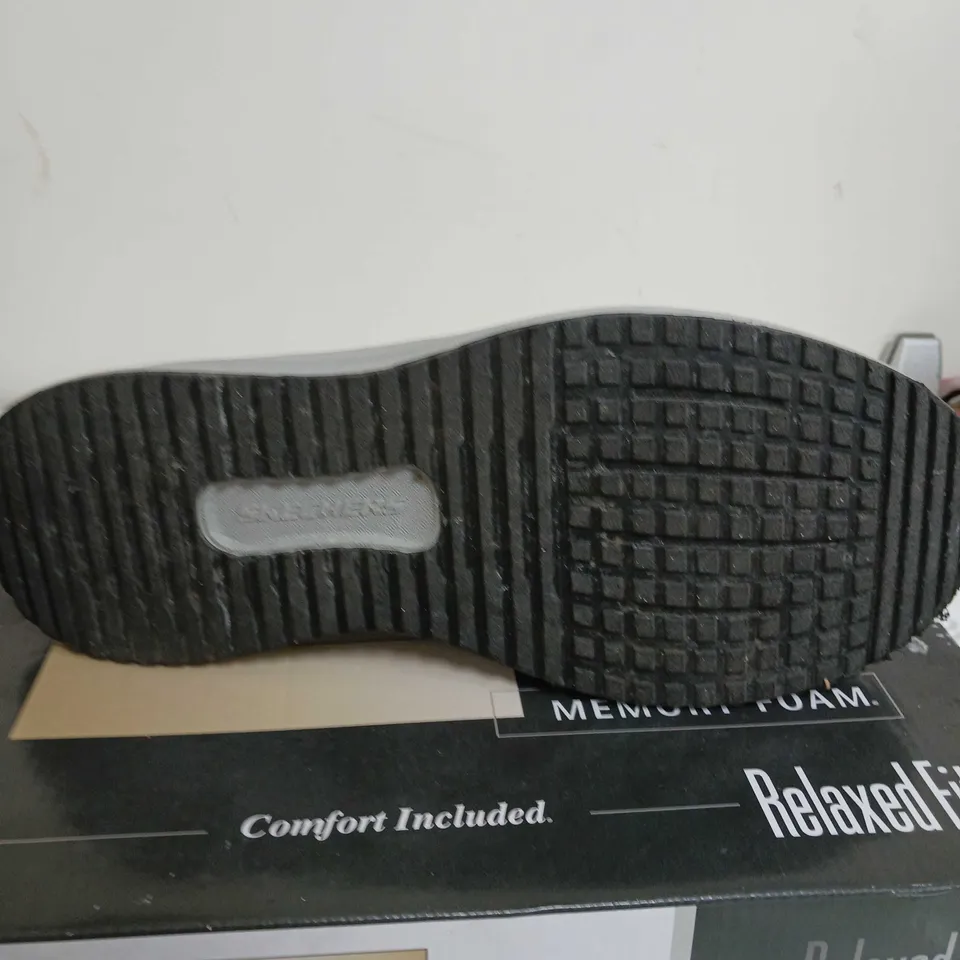 SKETCHERS GOGAMAT MENS BLACK TRAINERS UK 9