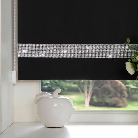 BLACKOUT ROLLER BLIND