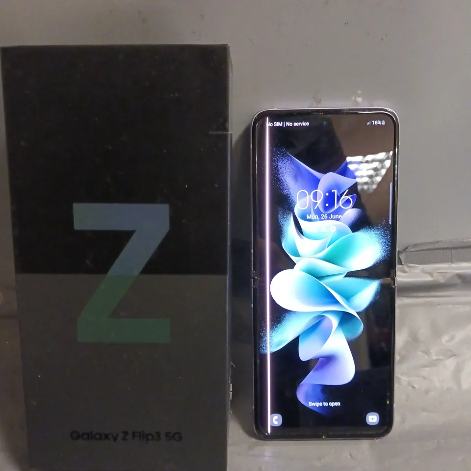 SAMSUNG GALAXY FOLD MOBILE PHONE