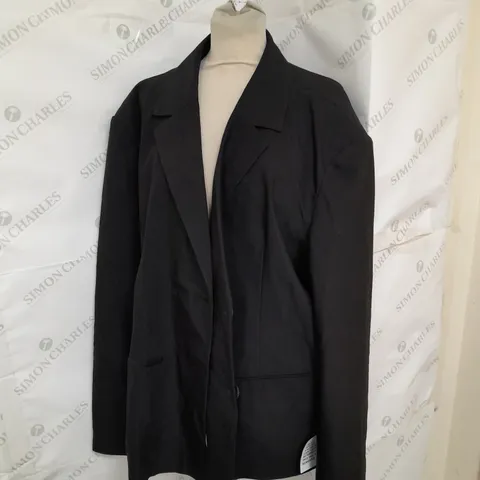COLLUSION TAILORED BLAZER IN BLACK SIZE 16