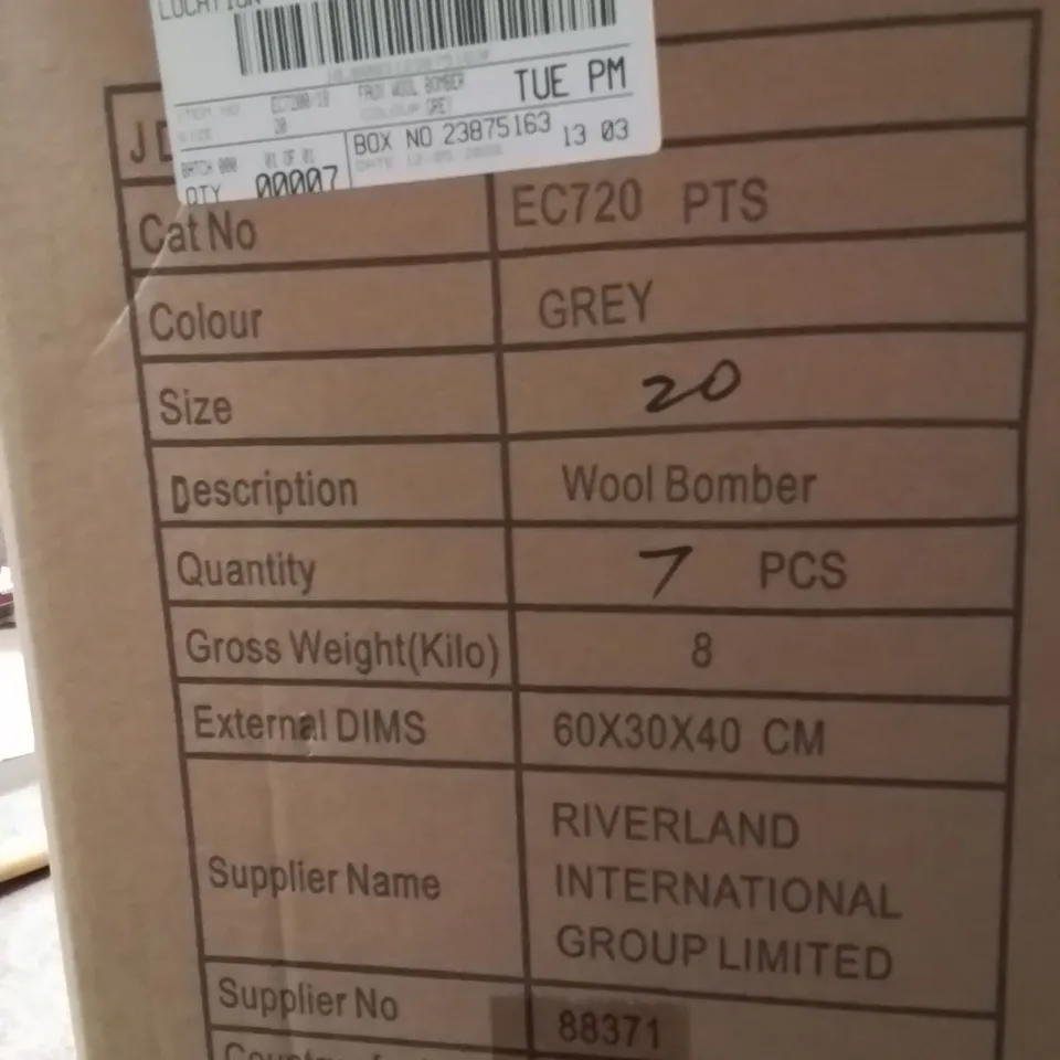 BOXED BRAND NEW APPROXIMATELY 7 SIMPLY BE FAUX WOOL BOMBER JACKET GREY SIZE 20