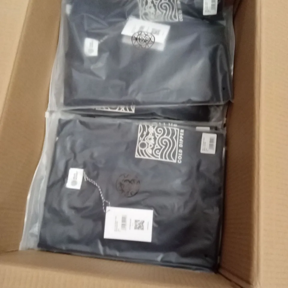 BOX OF APPROXIMATELY 27 X BRAND NEW BRASS MONKEY MENS COLD DIPPER T-SHIRTS - NAVY // SIZE: M