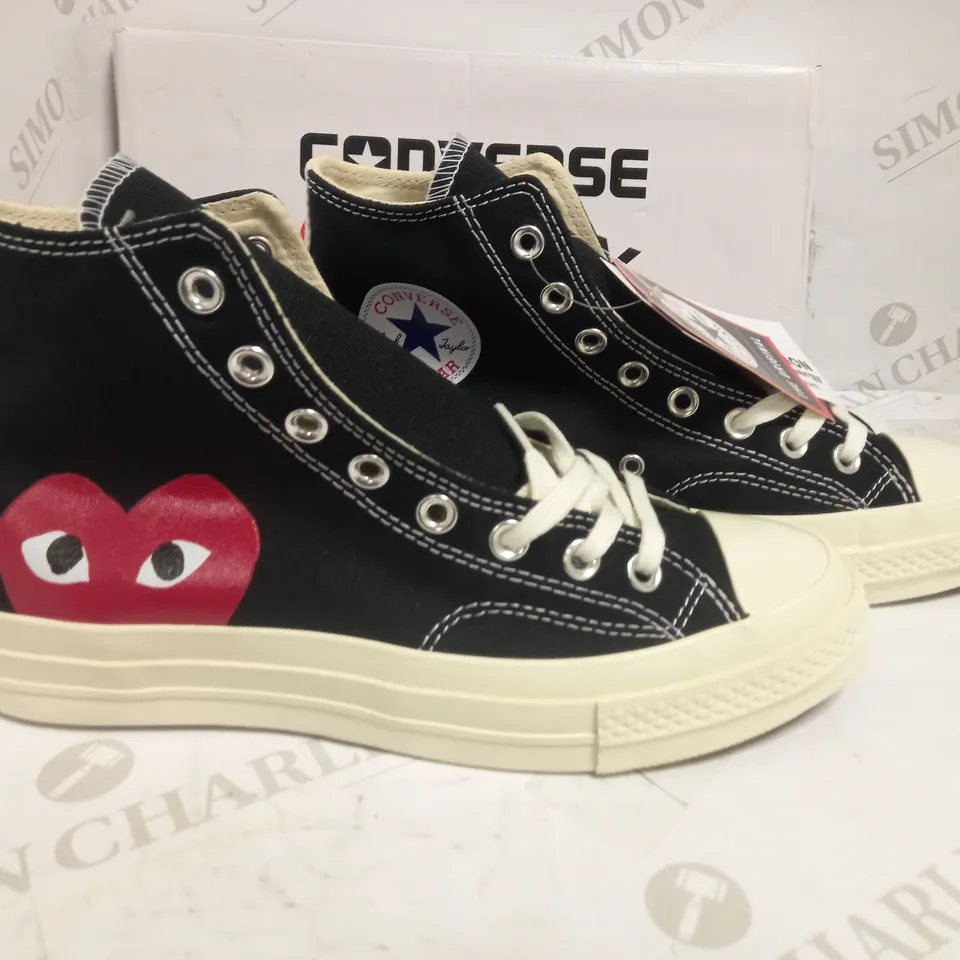 UK 7.5 CONVERSE PLAY EDITION COMME DES GARCONS HIGH TOP TRAINERS 