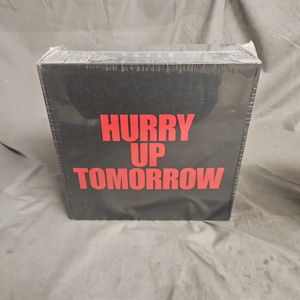 SEALED AND BOXED THE WEEKEND HURRY UP TOMMOROW 00XO EDITION HOODIE 003 SIZE M