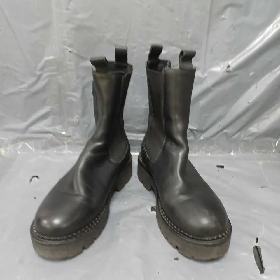 TOMMY JEANS BOOTS - BLACK - SIZE 5