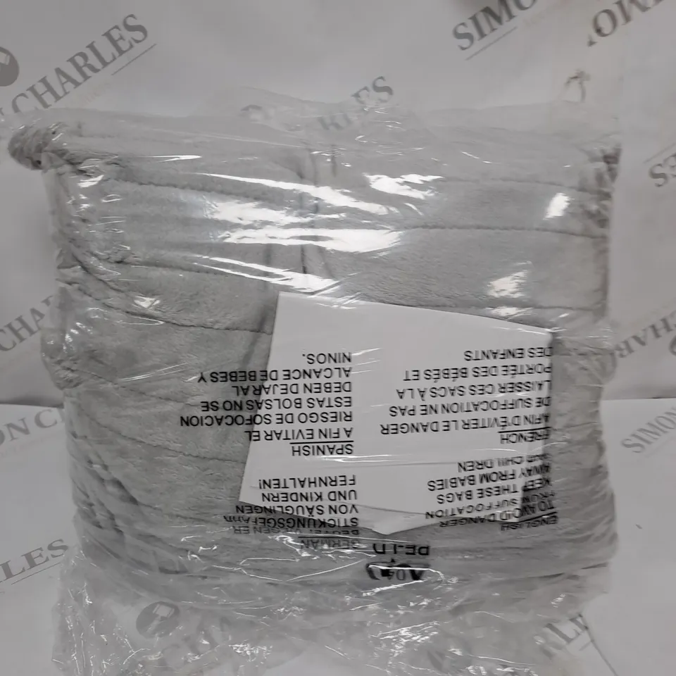 COZEE HOME VELVET SOFT HEATED BLANKET IN GREY