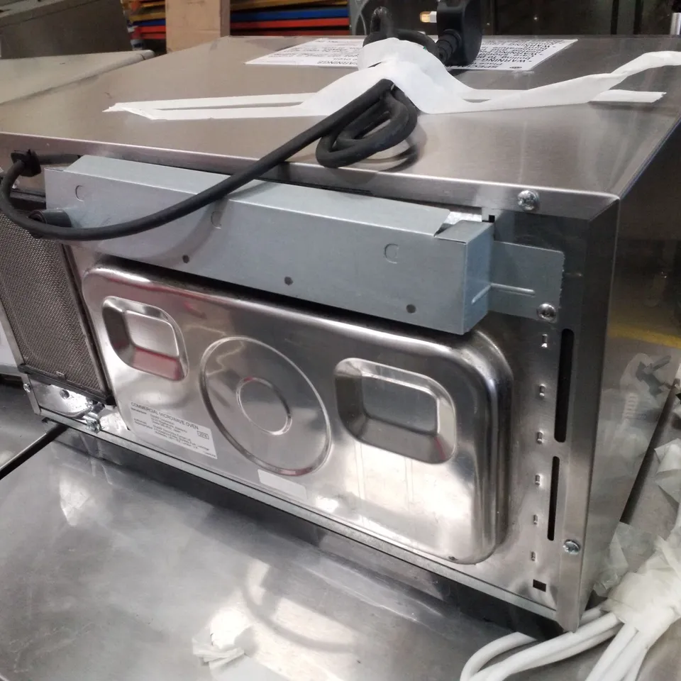 SHARP R21ATP STAINLESS STEEL COMMERCIAL MICROWAVE 1000 WATTS 28L