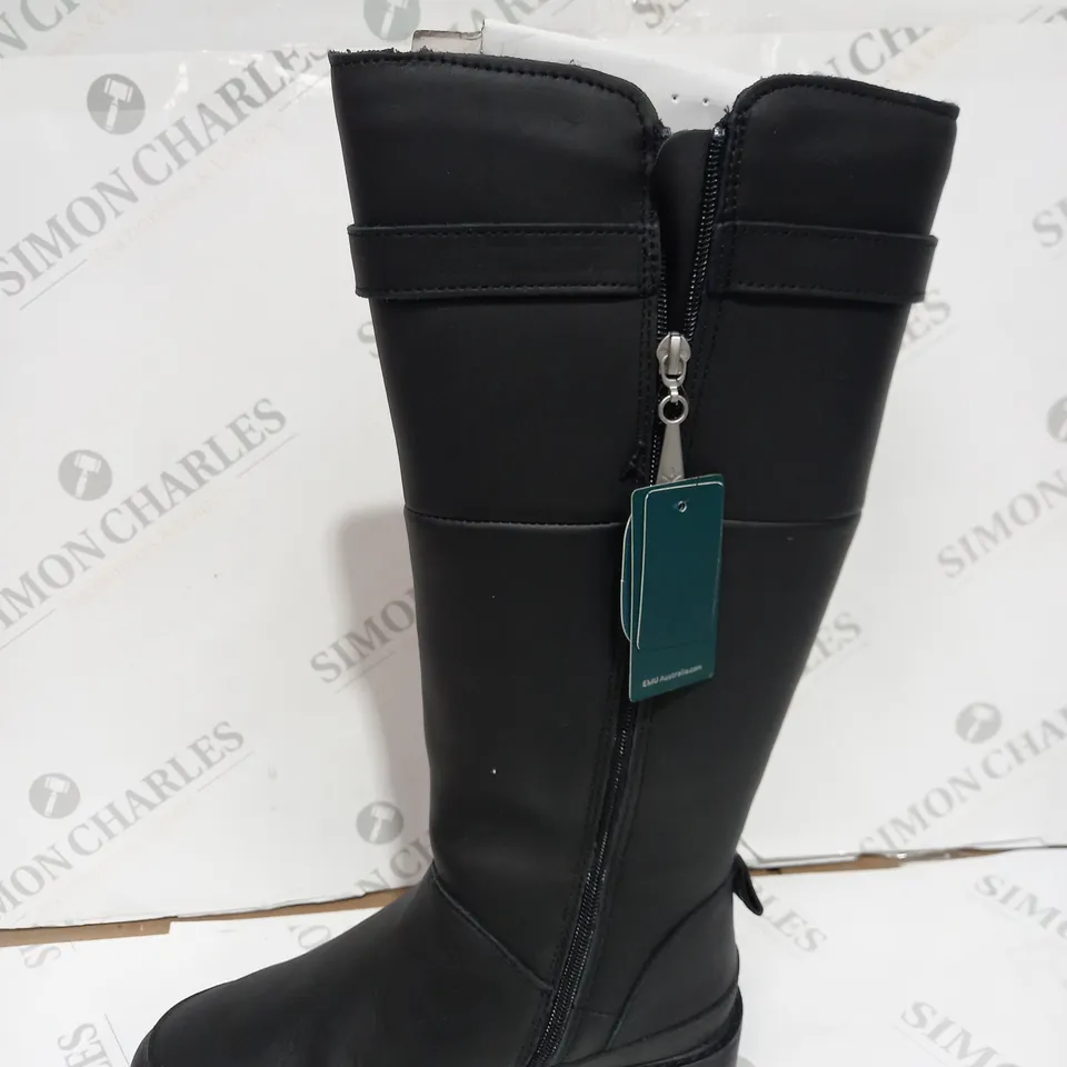 EMU AUSTRALIA "NATASHA" BLACK LEATHER KNEE-HIGH BOOTS, UK SIZE 7