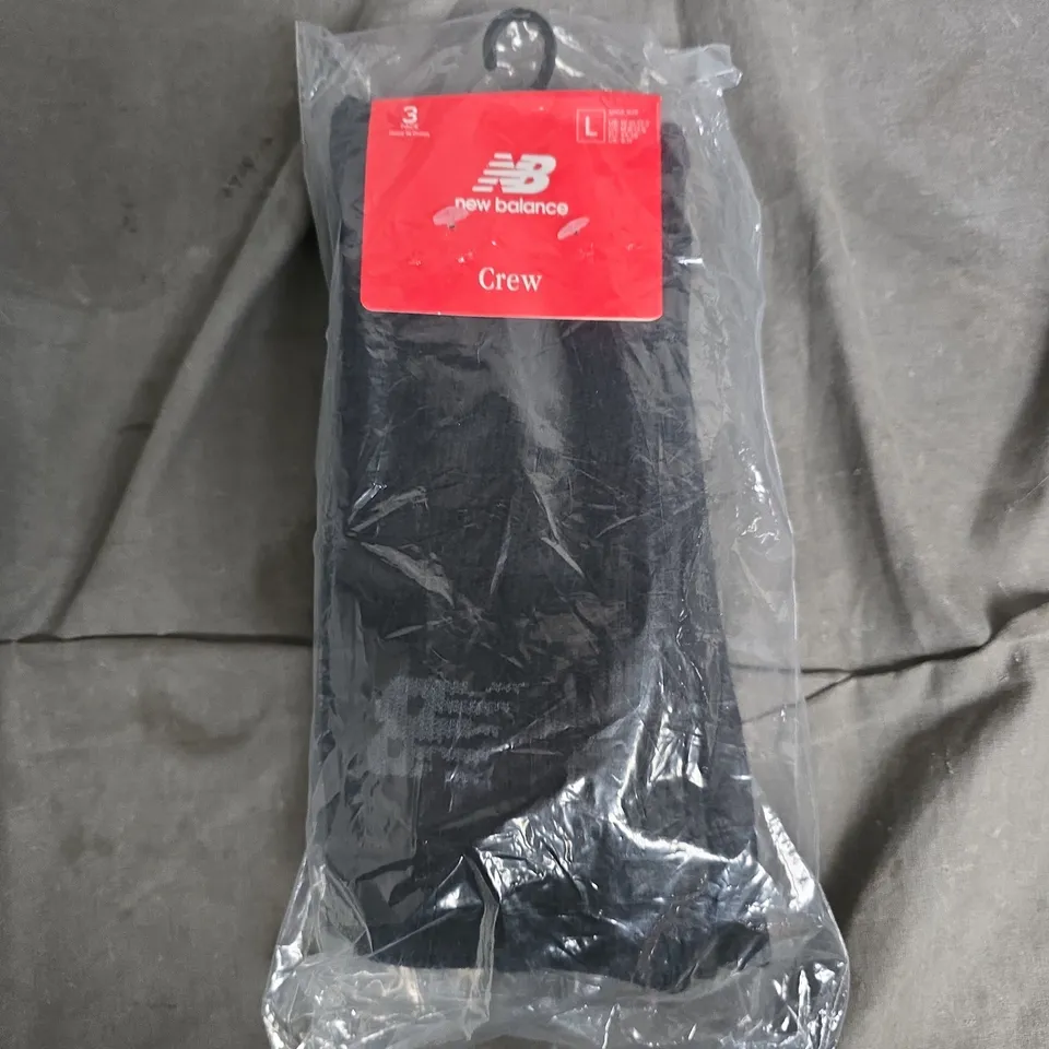 BAGGED NEW BALANCE CREW SOCKS IN BLACK - LARGE