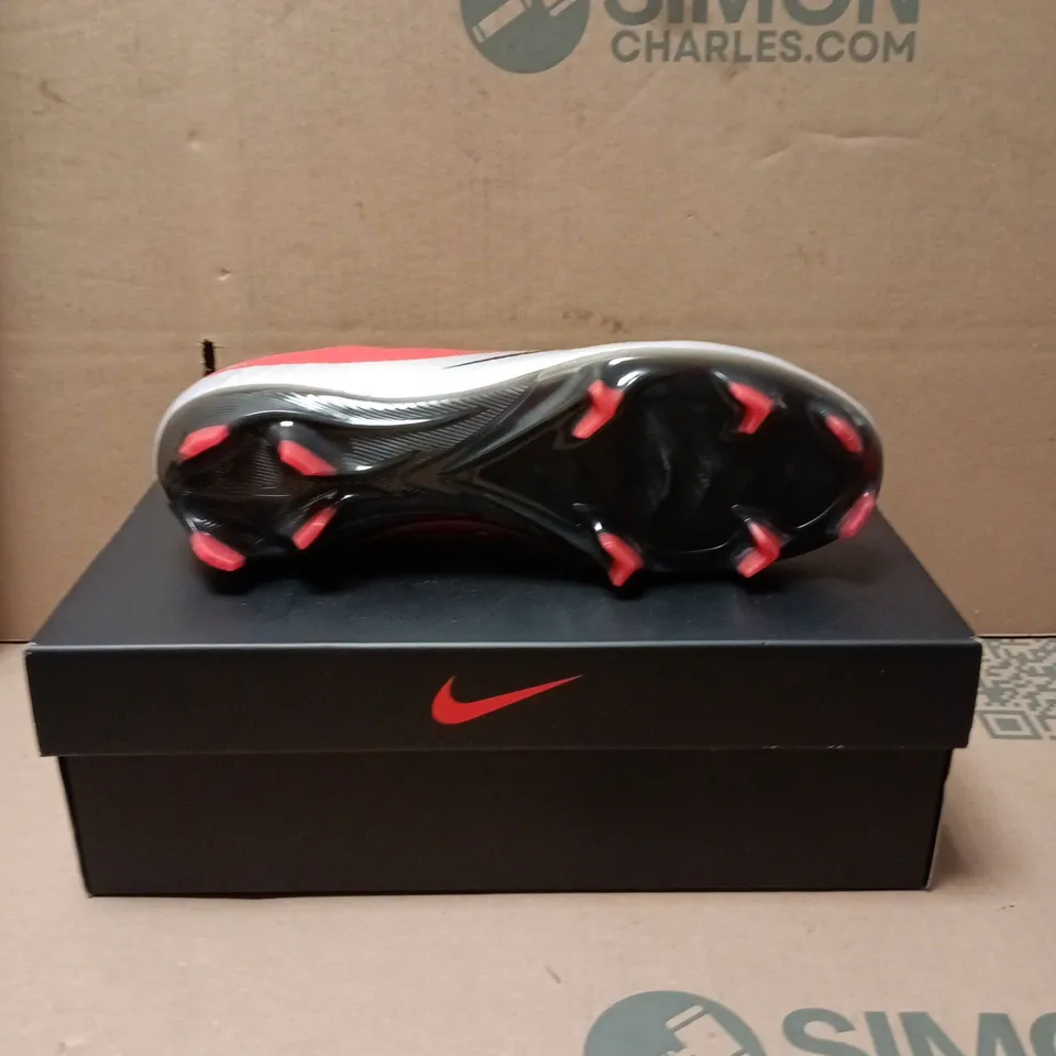 NIKE MERCURIAL SUPERFLY FG SE FOOTBALL BOOTS – MEN'S, UK 8.5 (US 9.5)