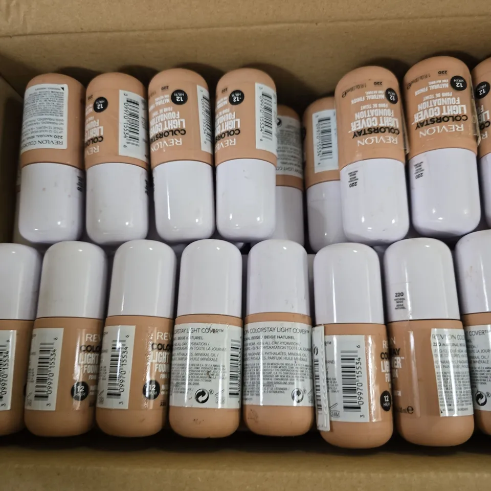 BOX OF APPROXIMATELY 75 REVLON COLORSTAY LIGHT COVER FOUNDATION 220 NATURAL 