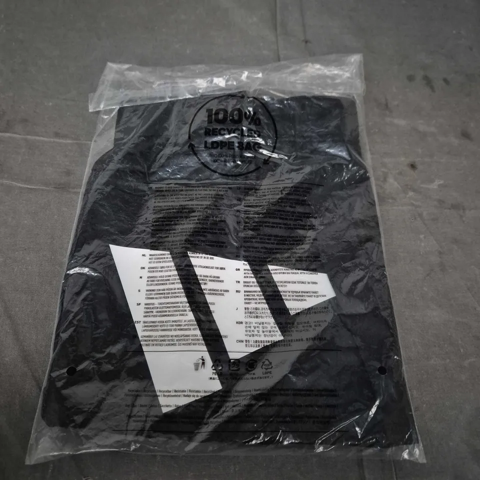 ADIDAS BLACK LOGO SHORTS SIZE S